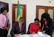 Transformation digitale : l’entreprise japonaise NEC-XON et le Bénin signent un mémorandum d’entente