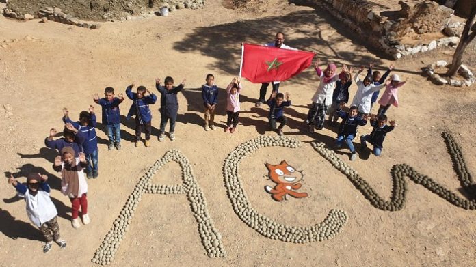 Célébration du programme Africa Code Week (ACW) dans une école rurale marocaine en 2019.